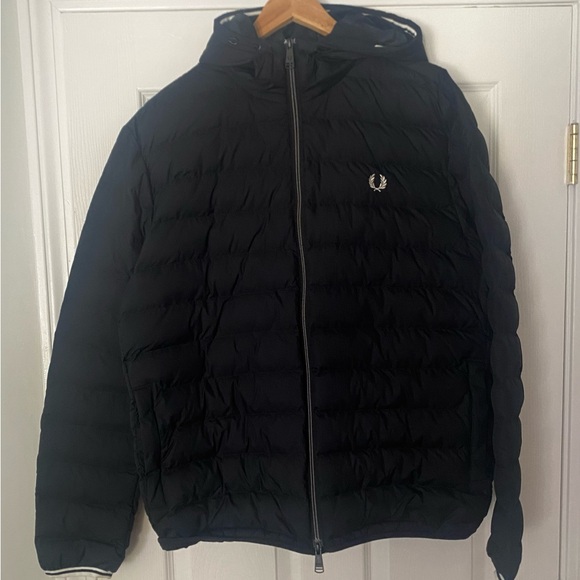 Fred Perry Black Hooded Insulated Jacket - Picture 4 of 12